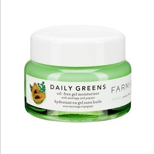 Oil free gel moisturizer with moringa and papaya